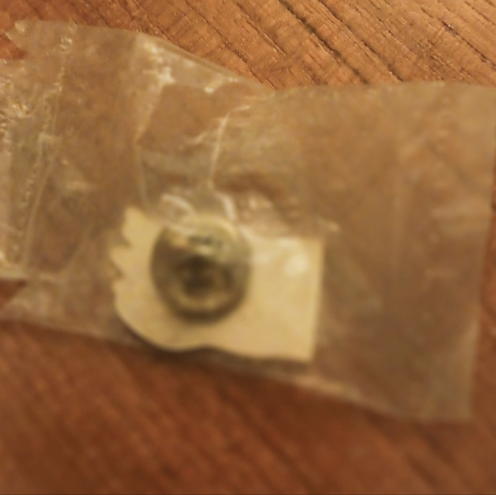 Vintage Pin - Picture 3 of 3